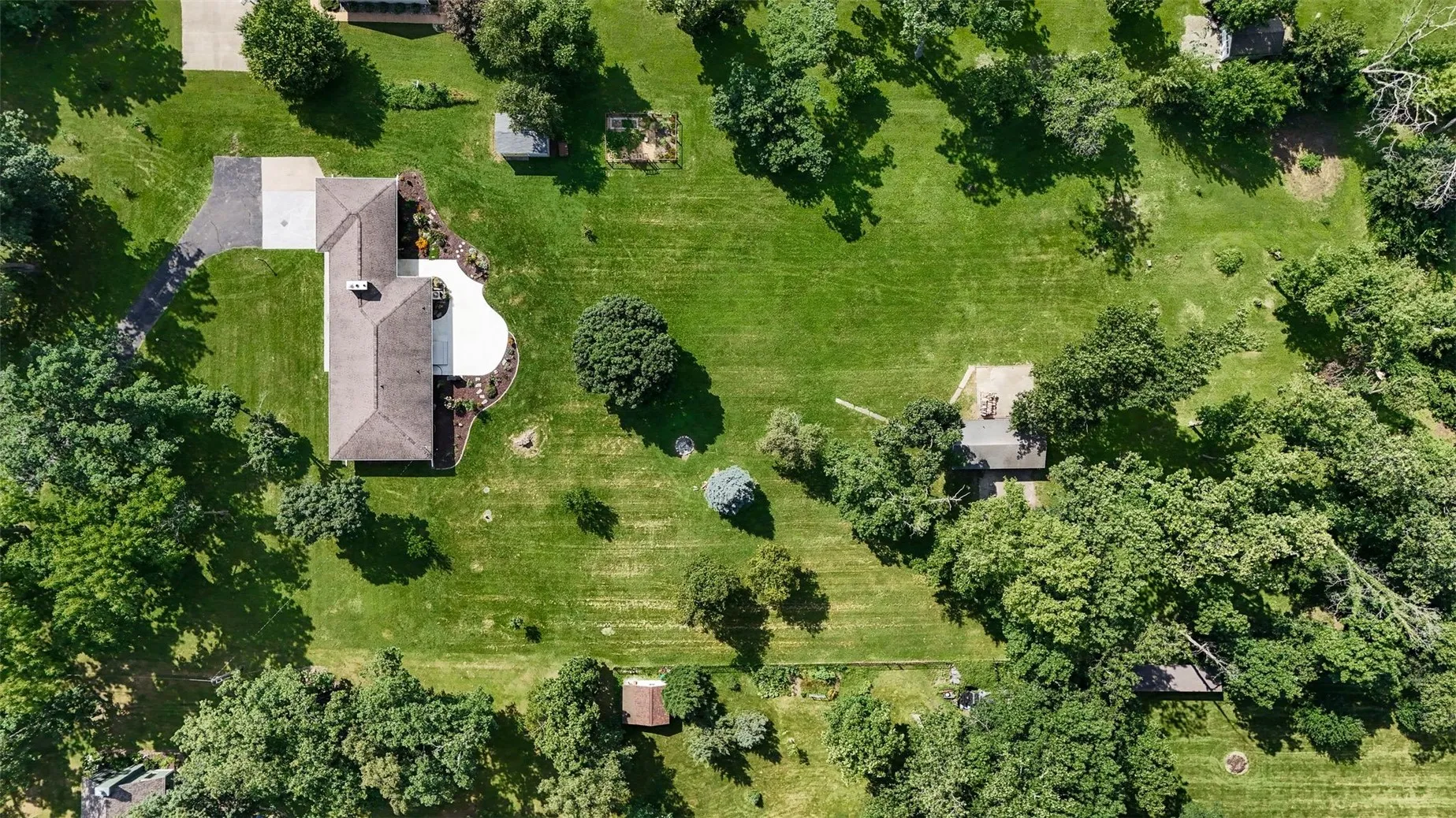 1400 E Knoll Dr