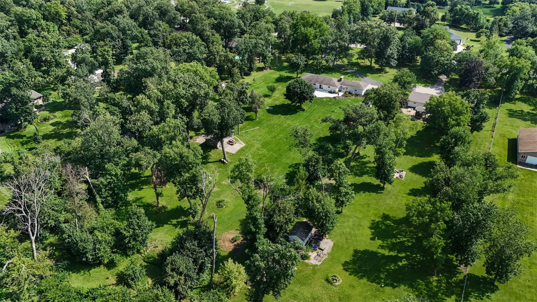 1400 E Knoll Dr