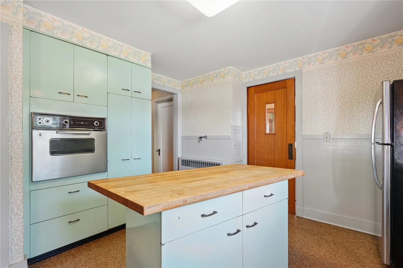 St. Charles Cabinets