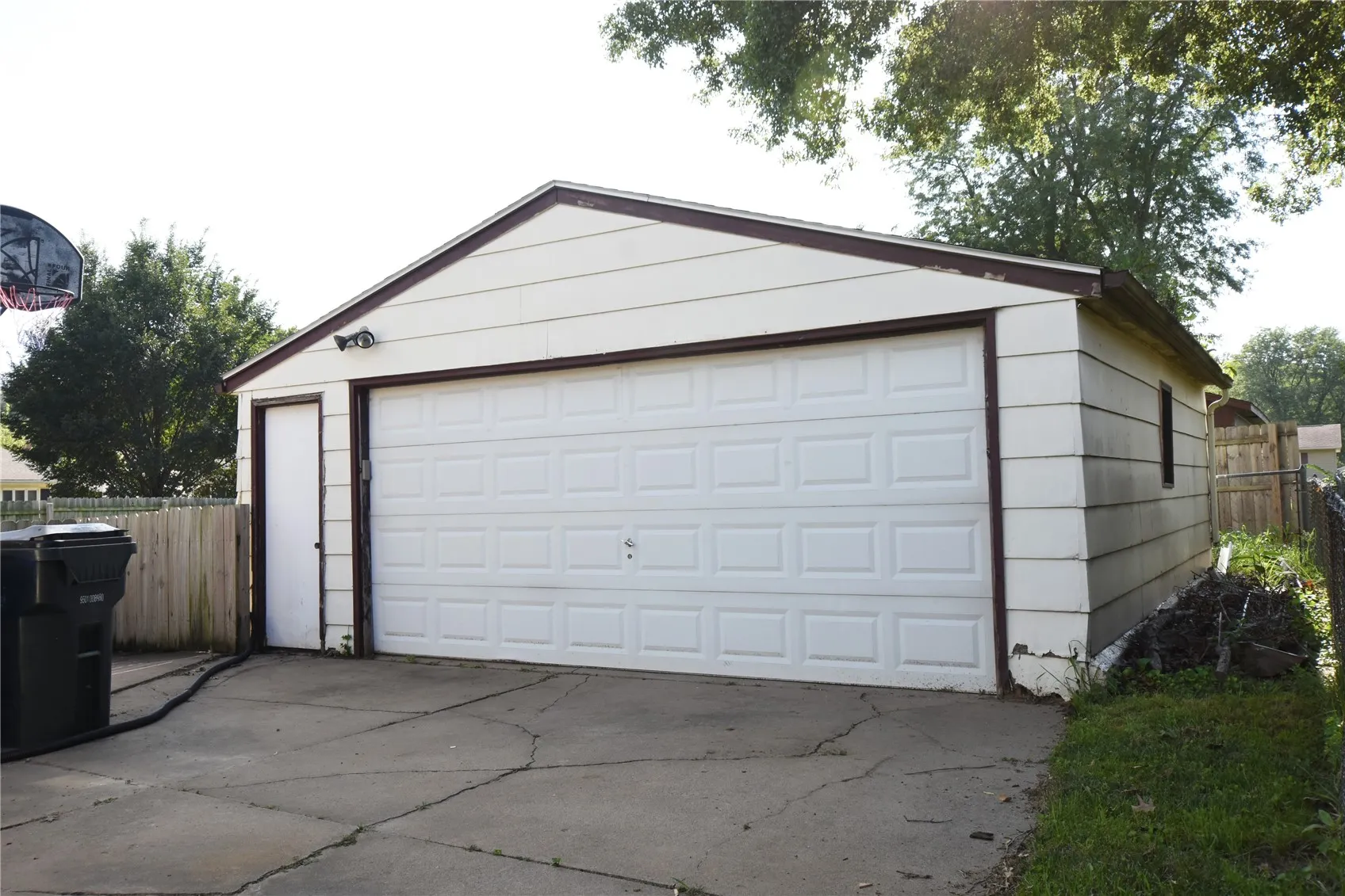 2 Car Garage