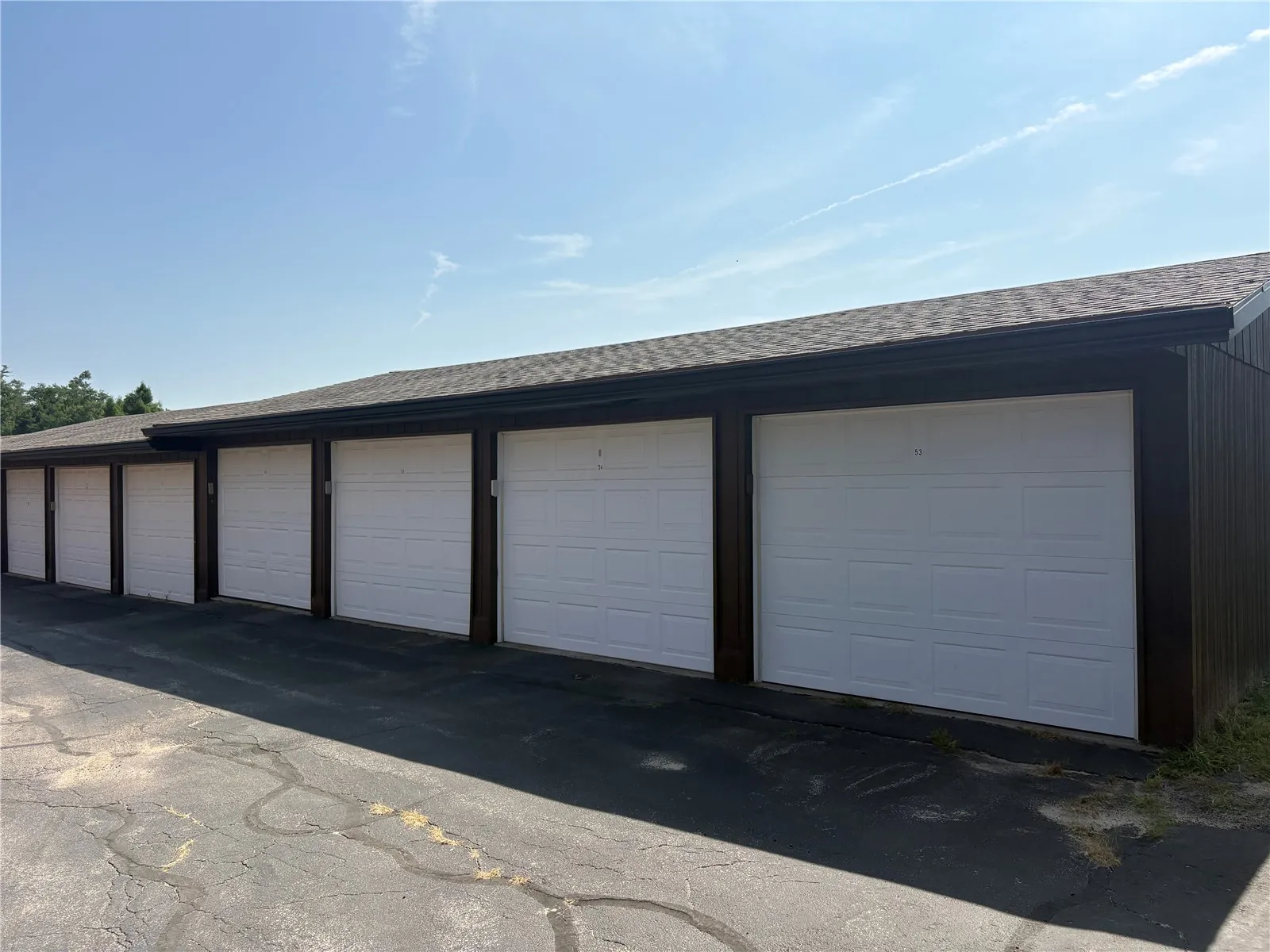 detached garage