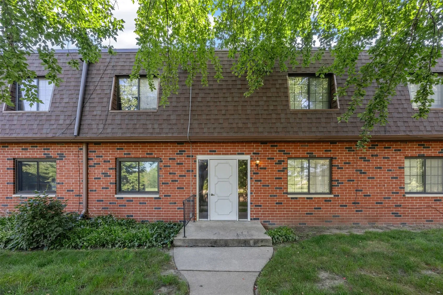 Back secure entrance