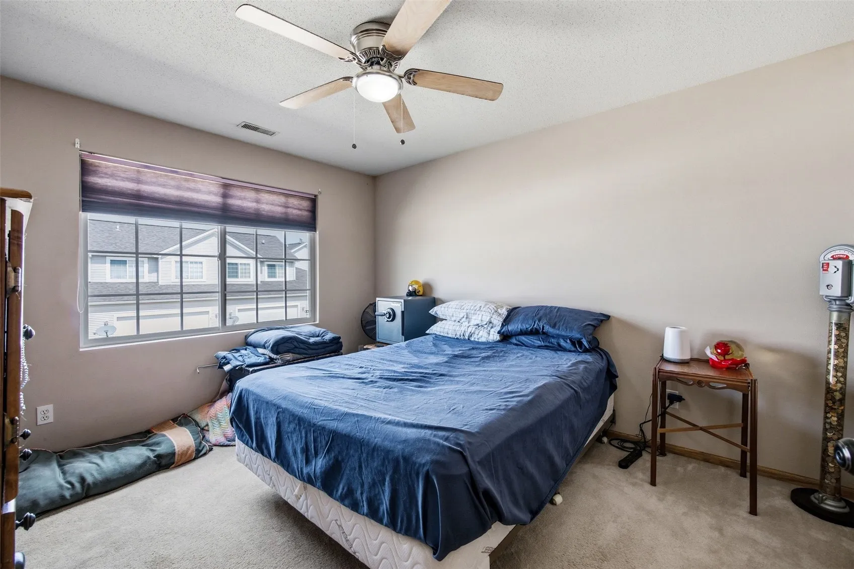 BEDROOM UPSTAIRS.