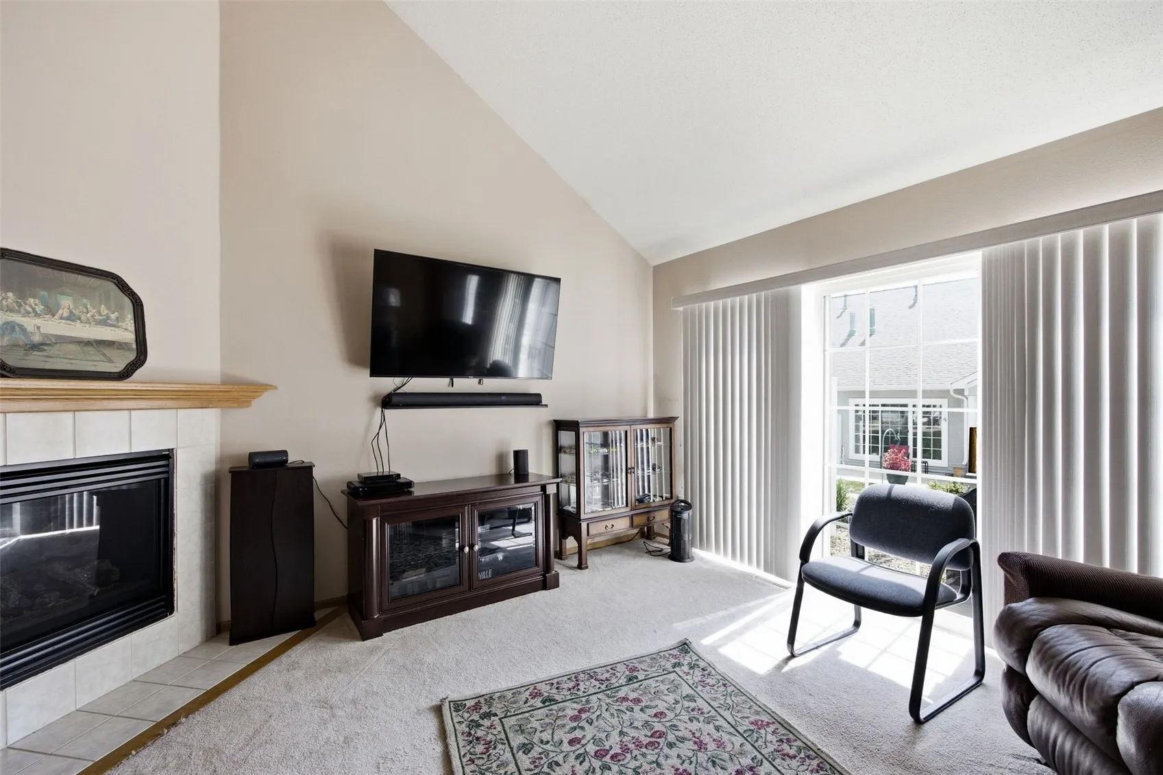ELECTRIC FIREPLACE IN FAMILY ROOM