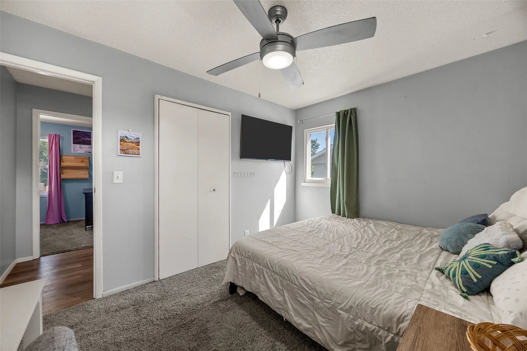 Master bedroom- level 1