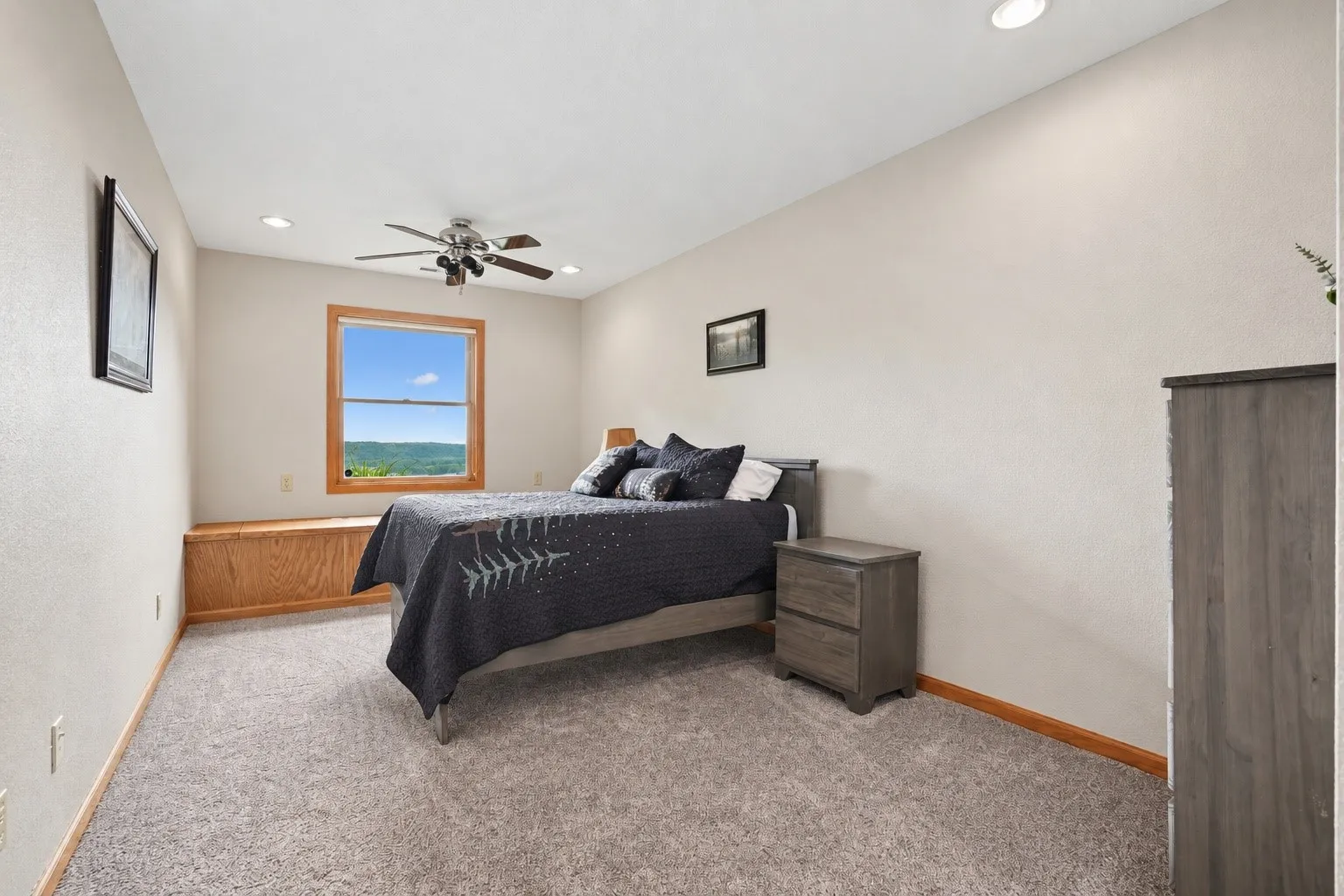 LL bed 1