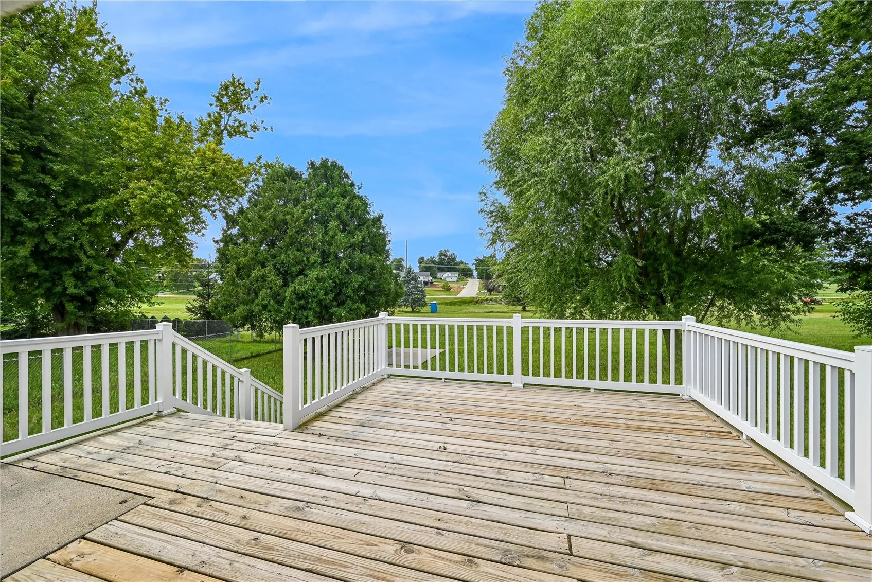 Deck, maintenance free railing, looking toward the golf course