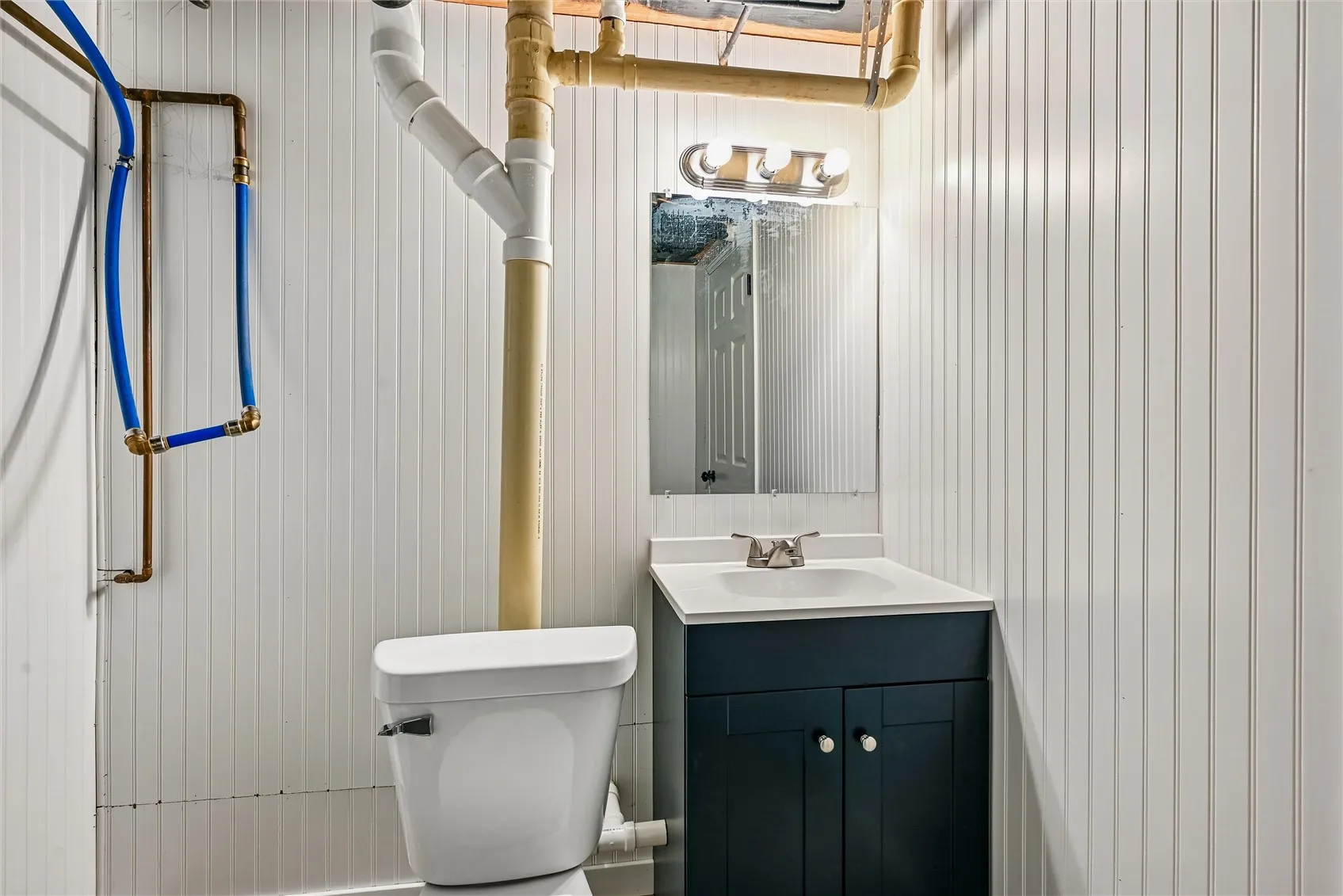 Lower level half bathroom