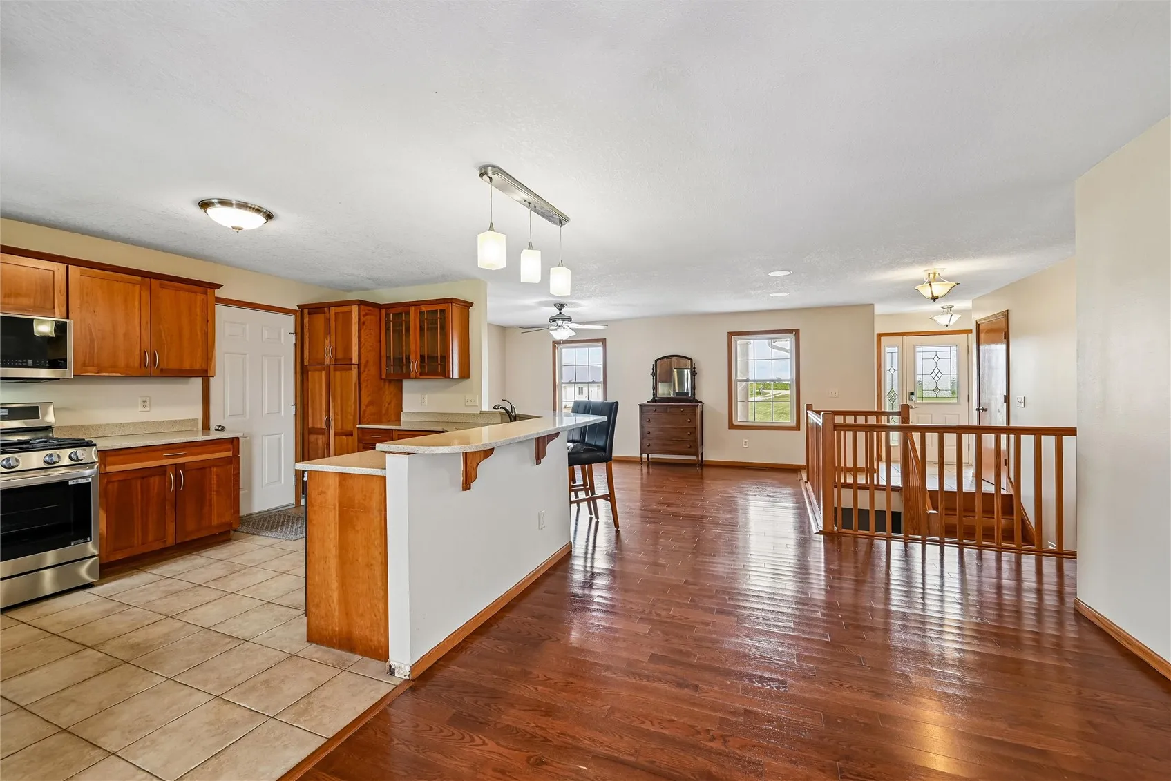 Open concept, hardwood flooring
