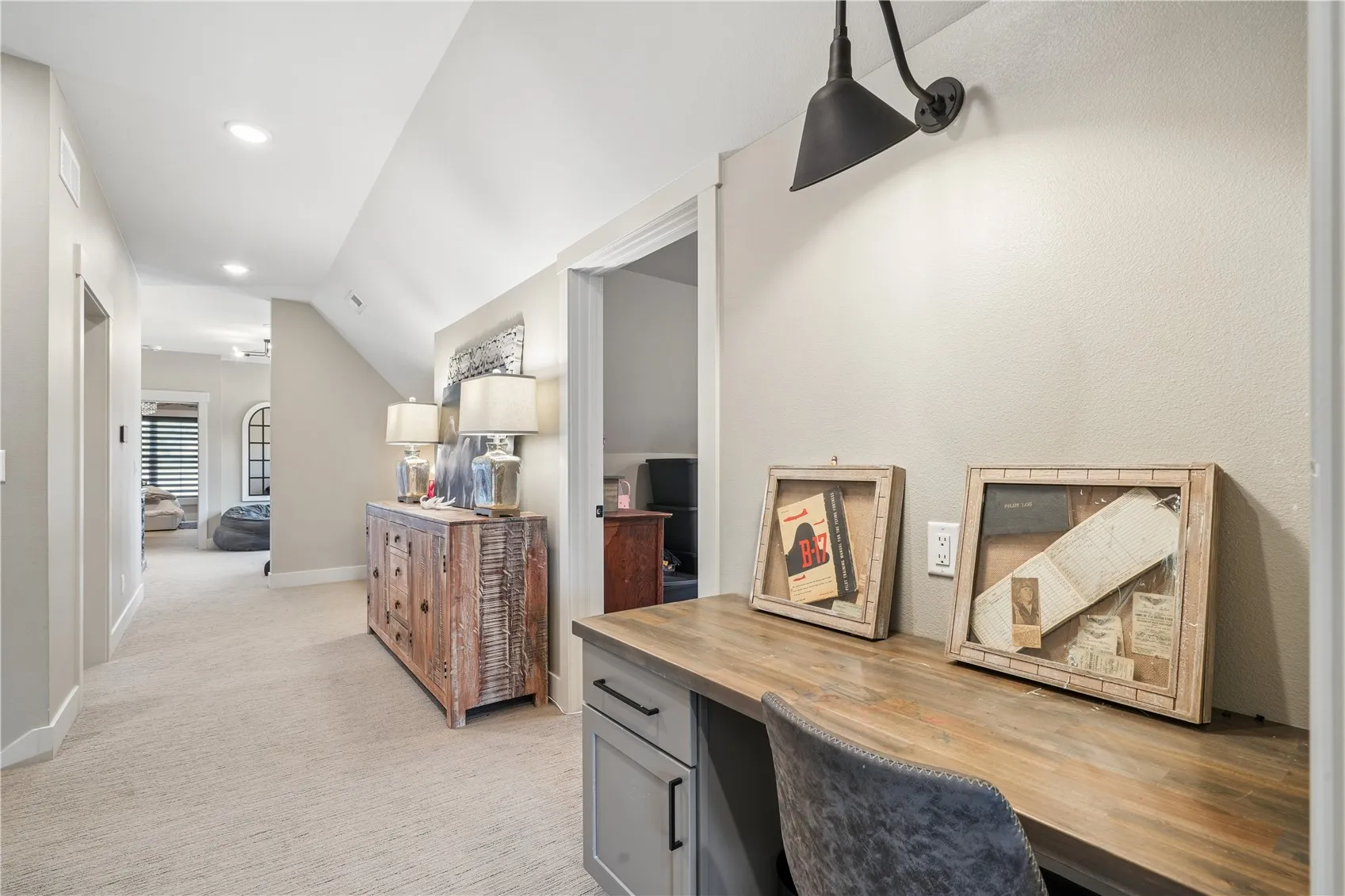 Opposite end of upstairs hallway with the 2nd desk.