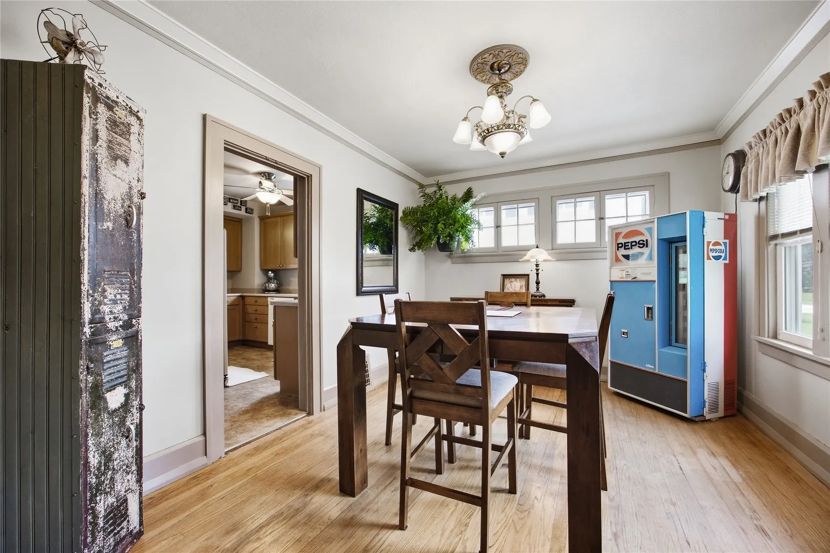 Formal Dining
