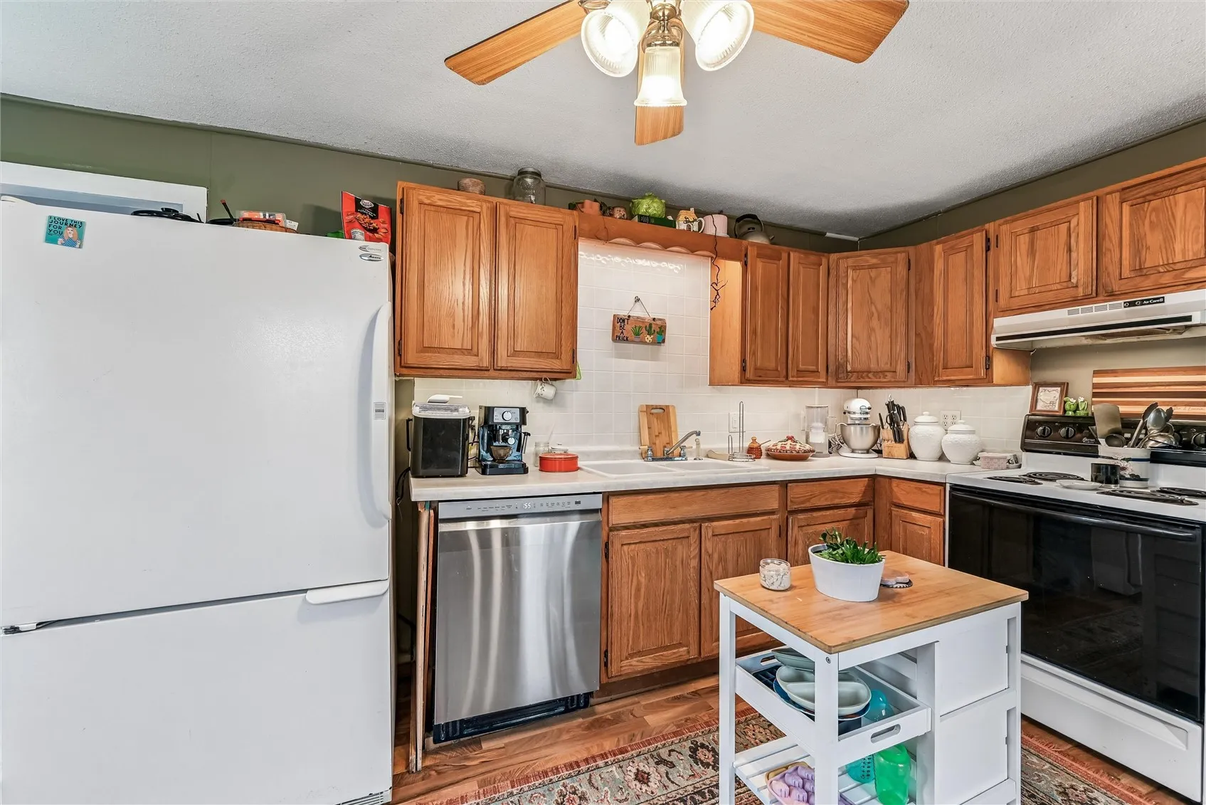 Appliances included