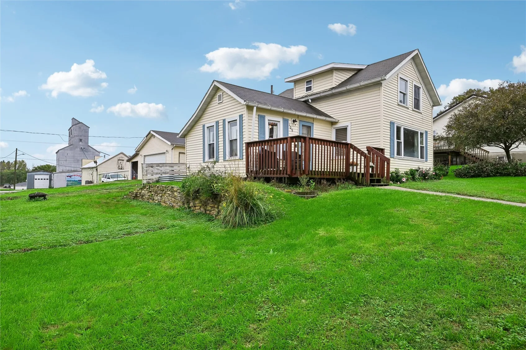 Front deck