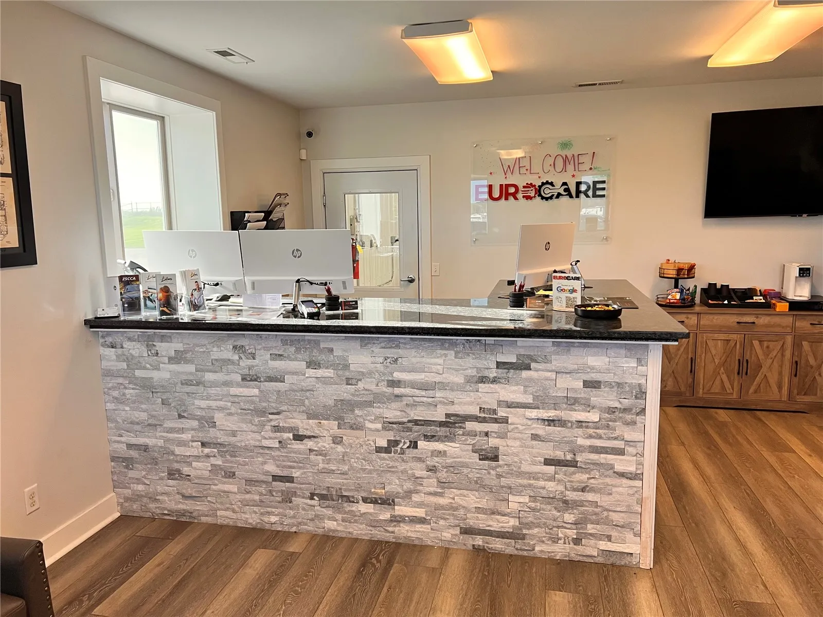 Reception/Waiting Area
