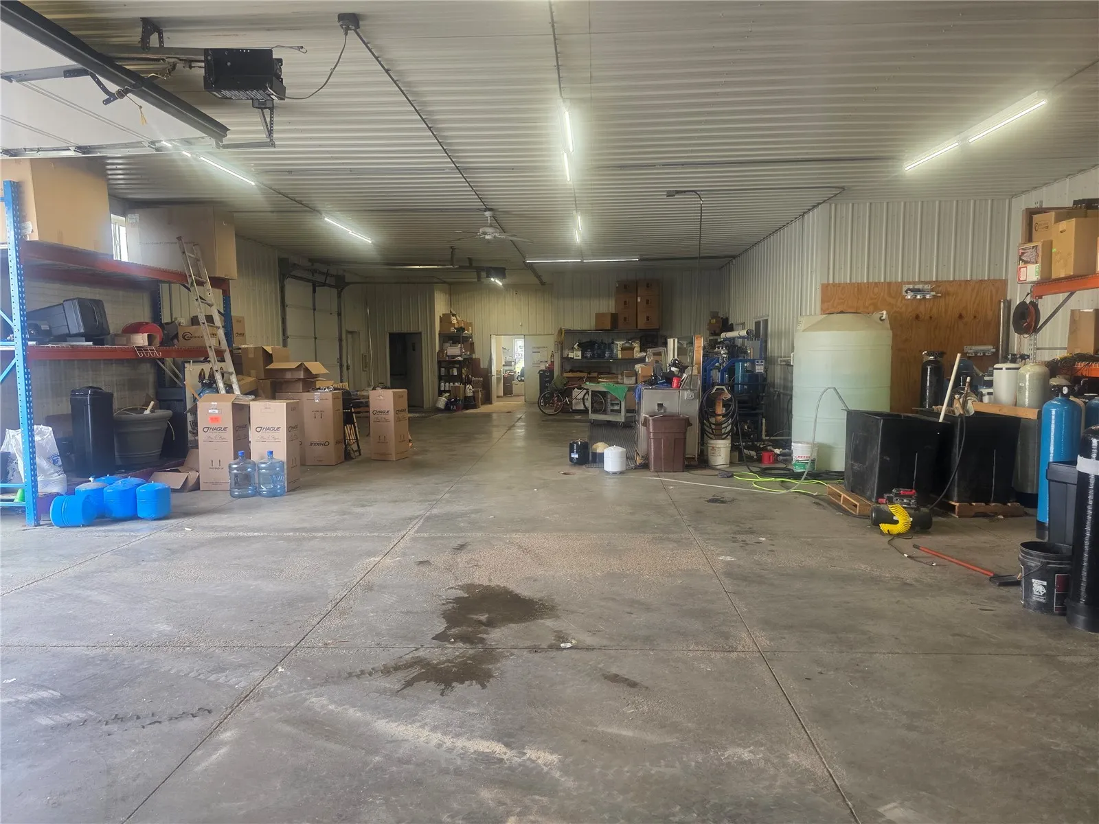 Approx 3600 sq ft Ware house ....