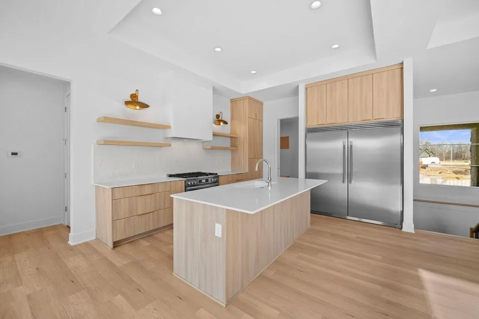 ceiling height cabinets