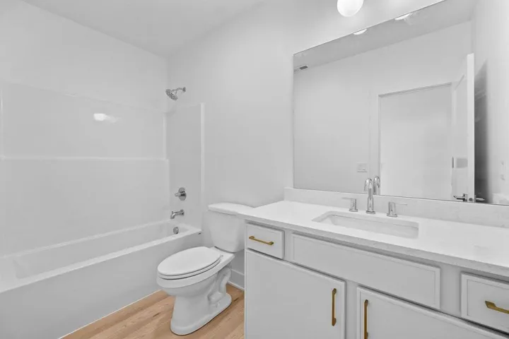 LL full bath