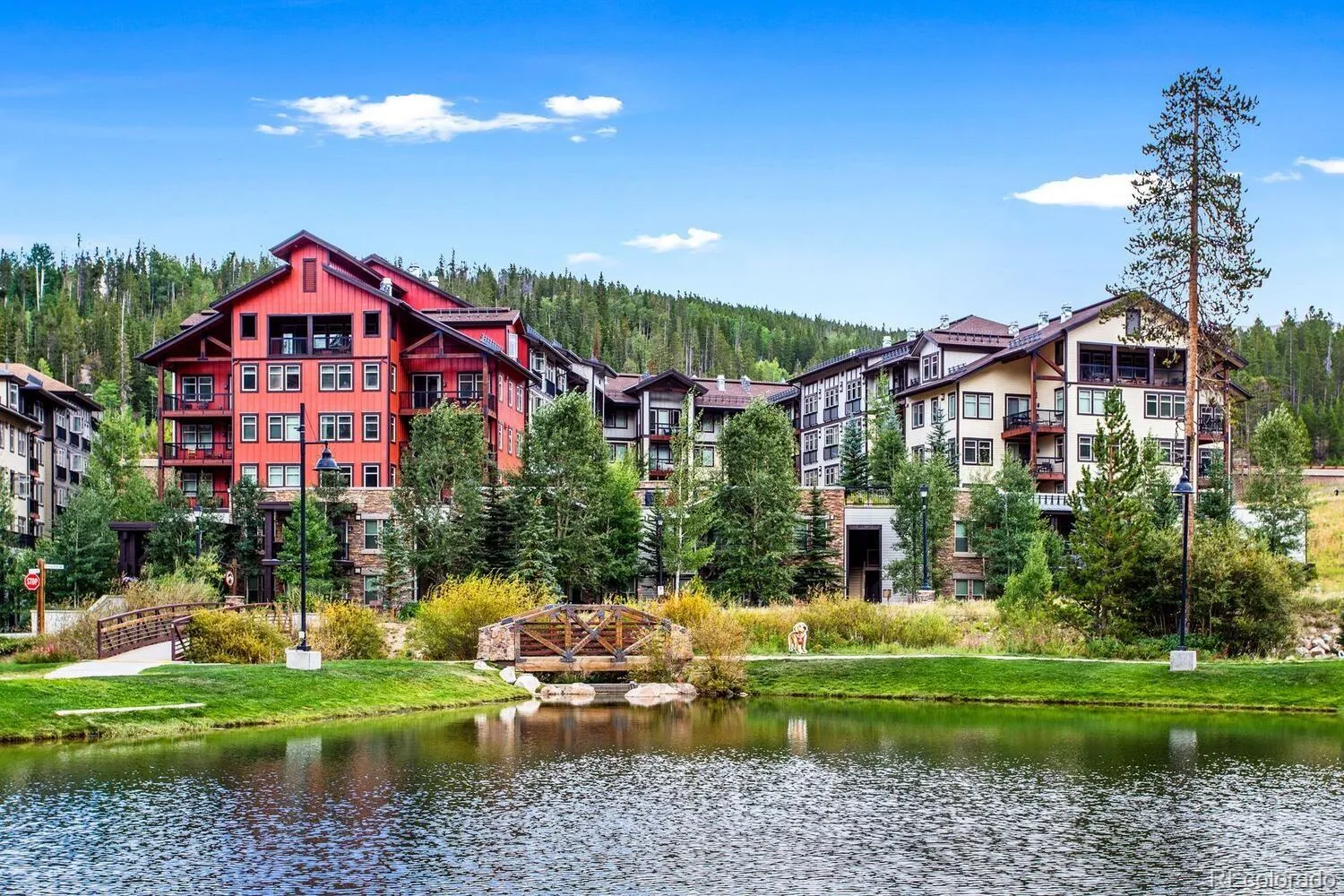Founders Pointe