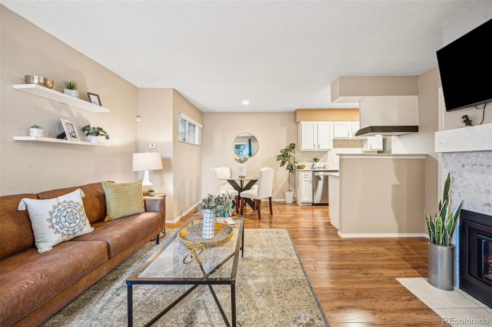 Plaza Del Lago Condo Ph III