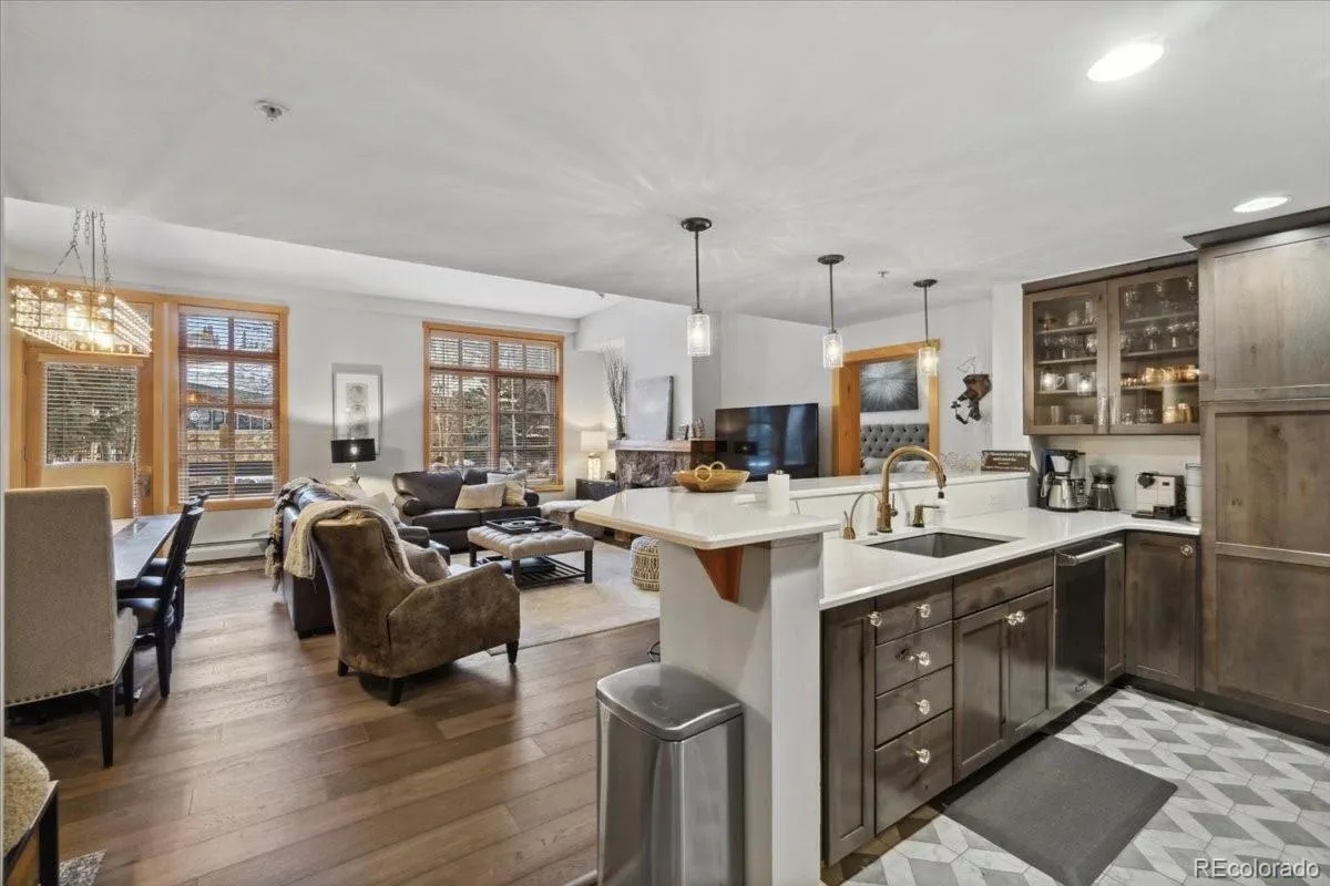 Passage Point Condo
