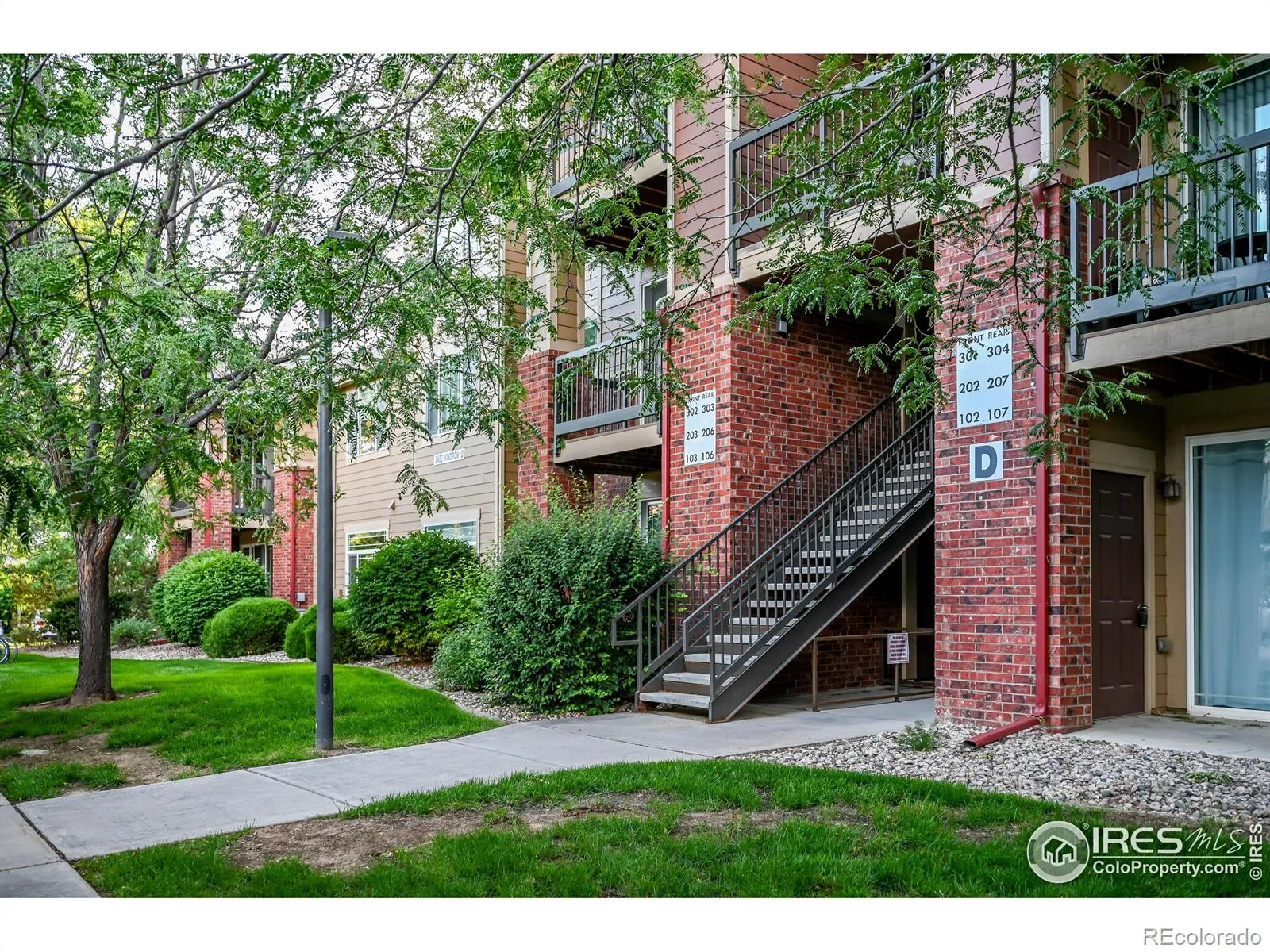 Sidehill Condos