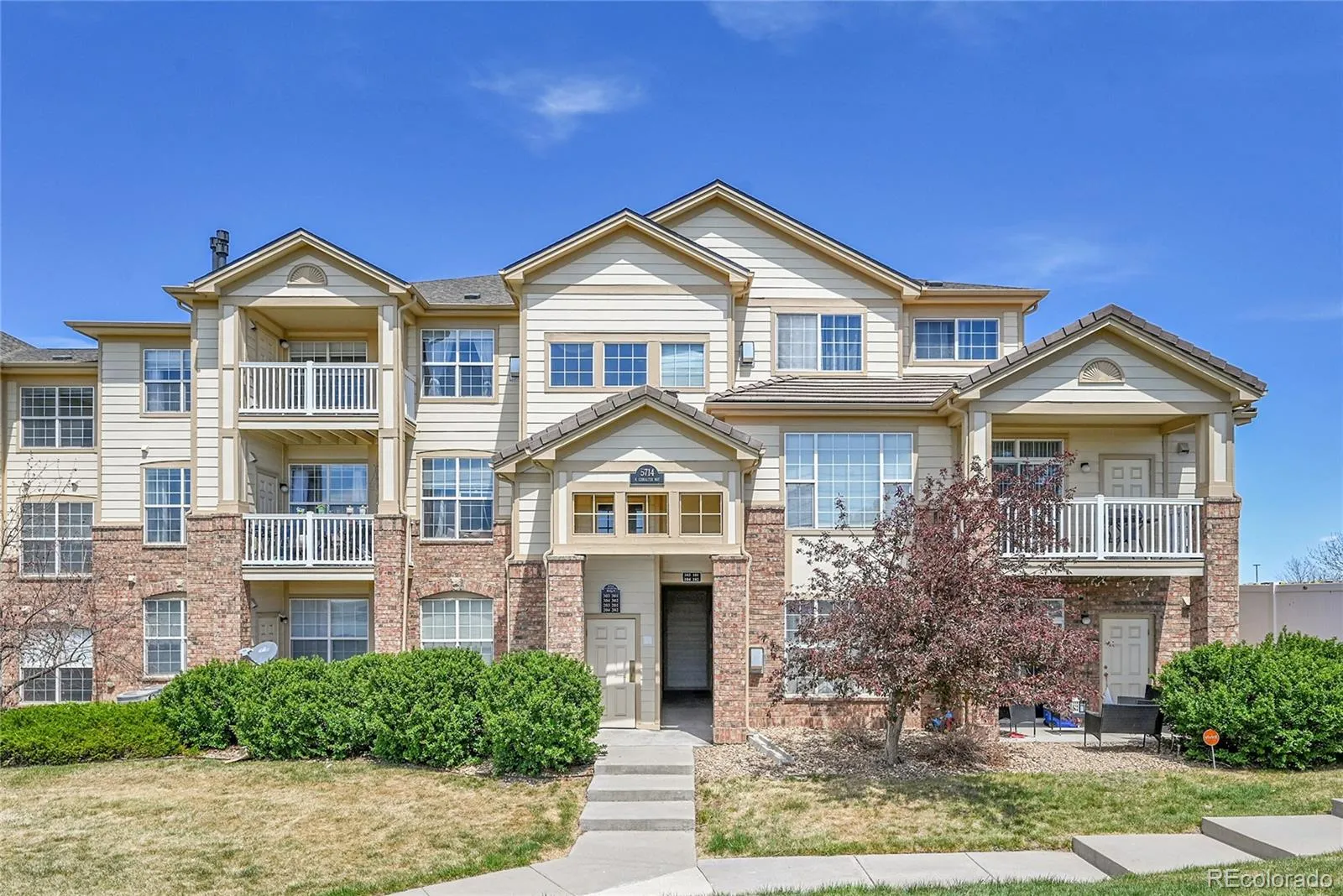 First Creek Farm Condominiums
