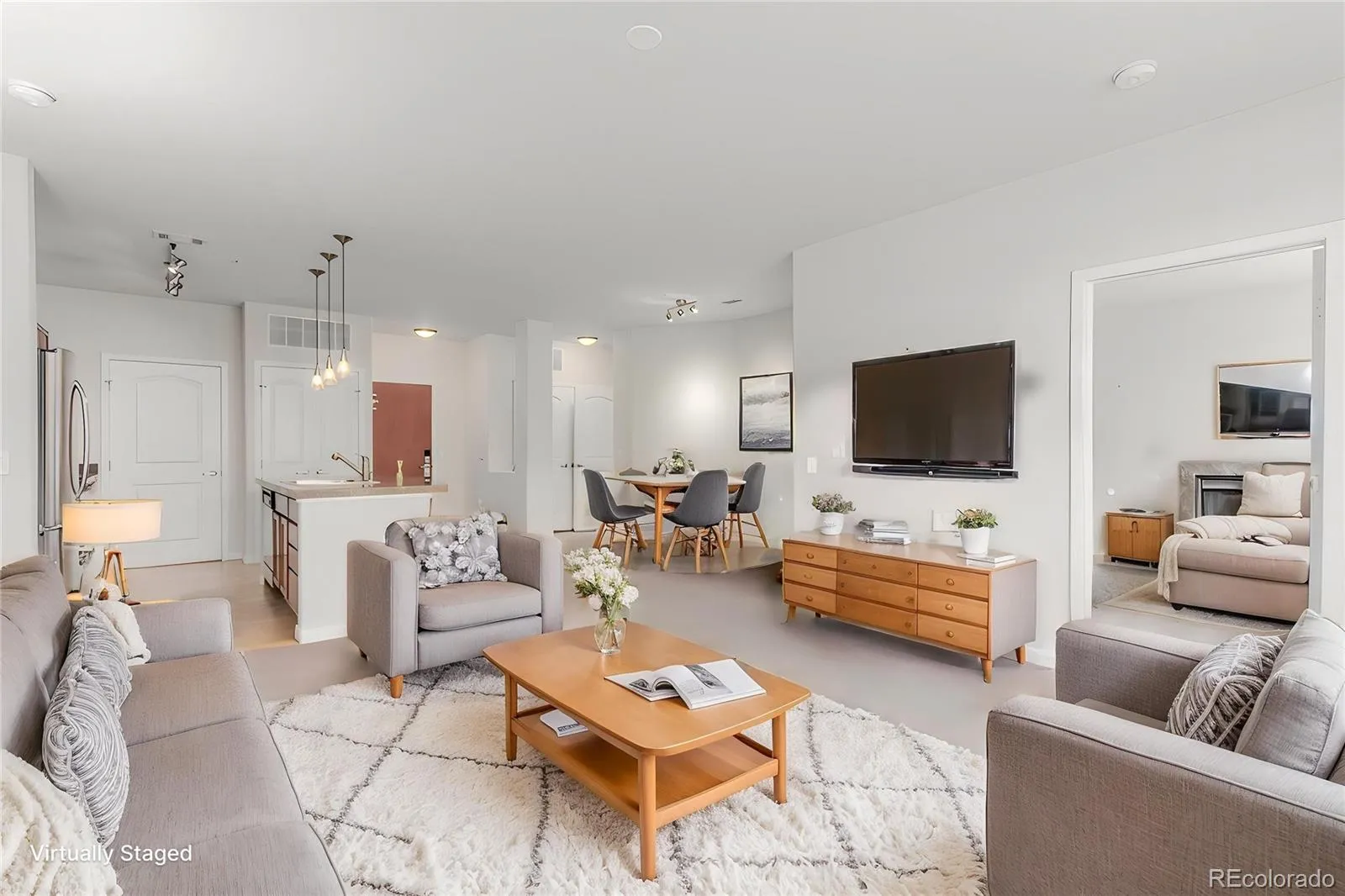 Vantage Pointe