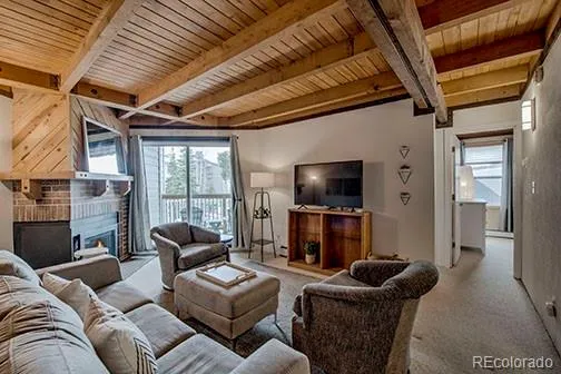 Treehouse Condominium