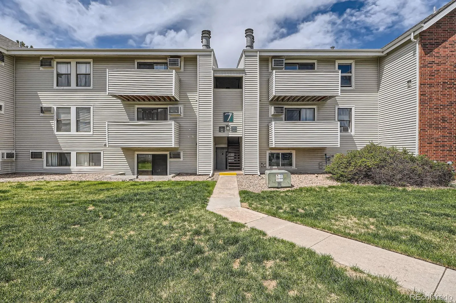 Oak Park Condos