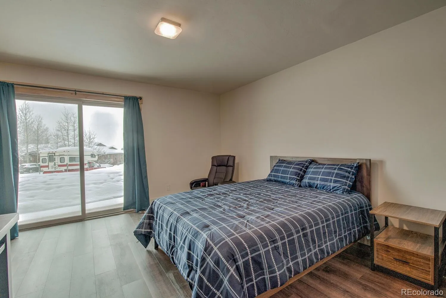 Dillon Valley East Condo