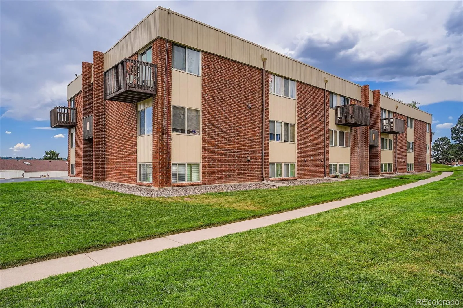 Bear Valley Club Condos