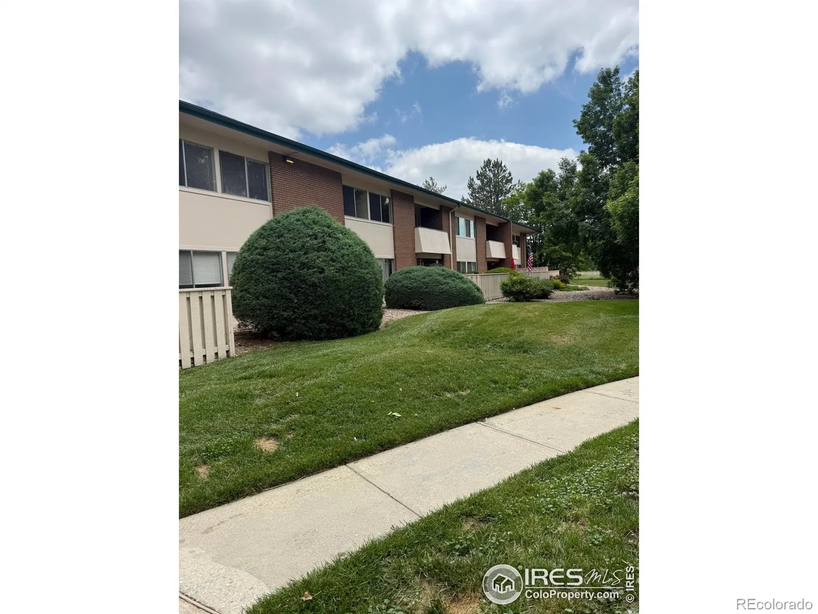 Stonegate Twnhms Condos Ph 1