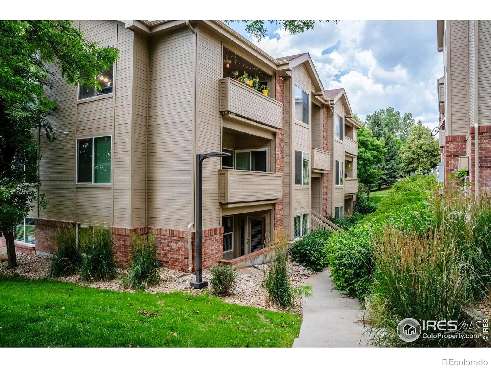 Hunters Ridge Condos
