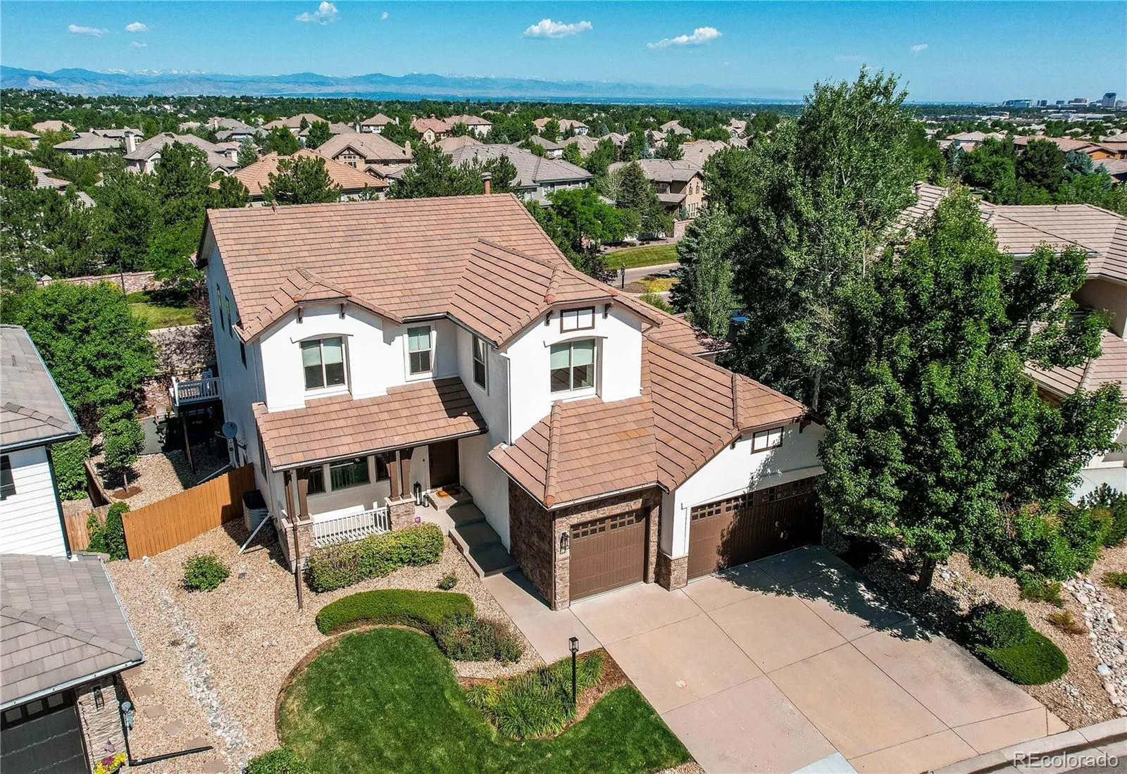 HERITAGE HILLS