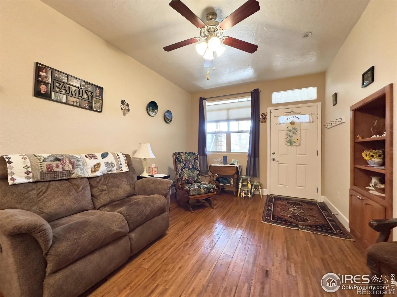 Wellington Village Condos Ph 1 Wel