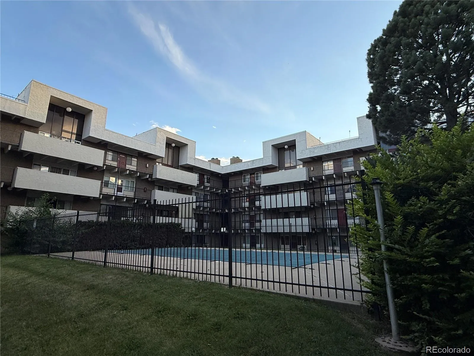 Edenbrook Condos