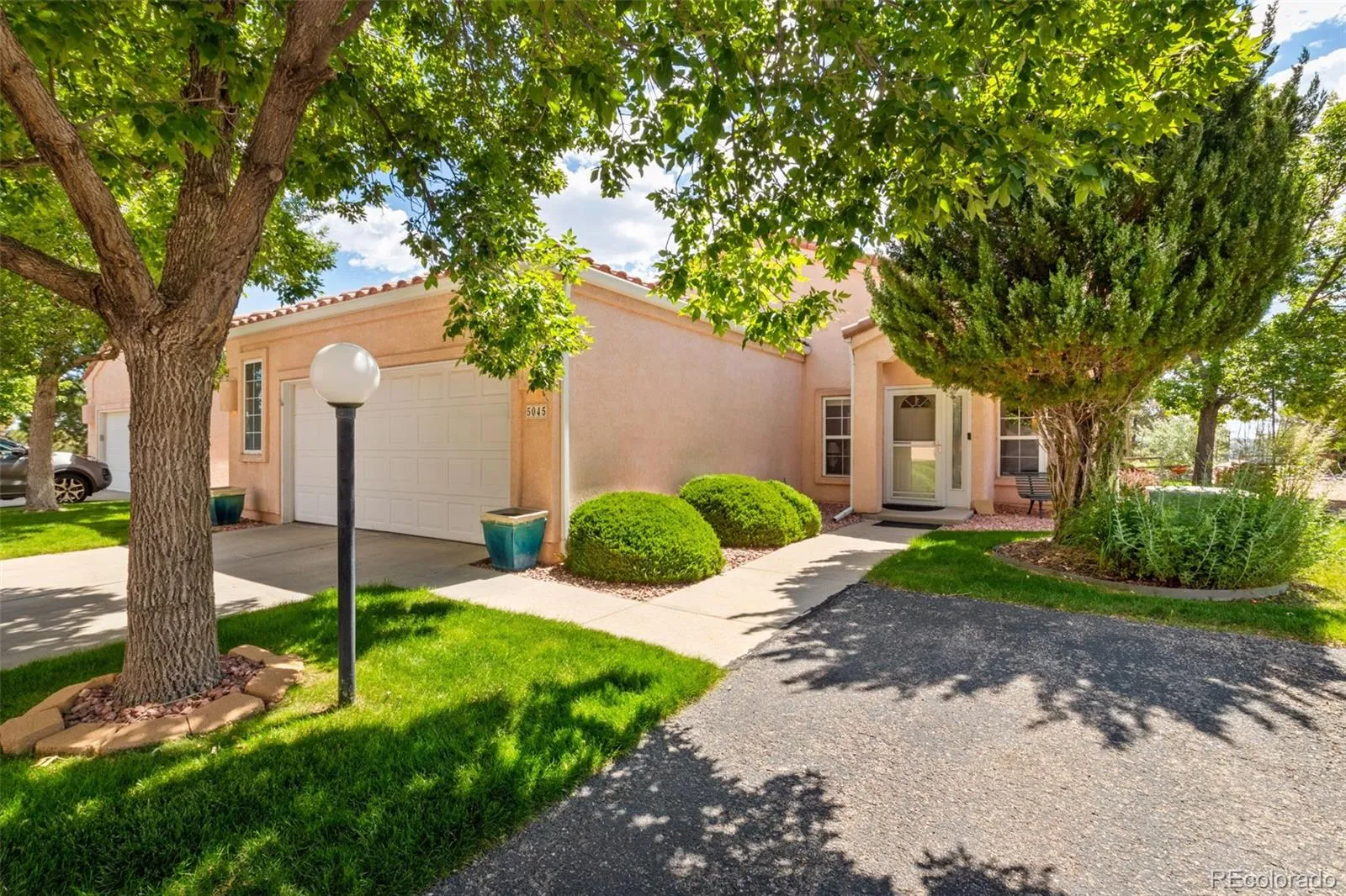 Mission Ridge Townhomes