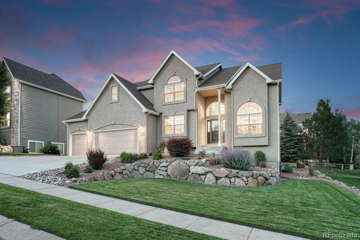 Middle Creek Manor