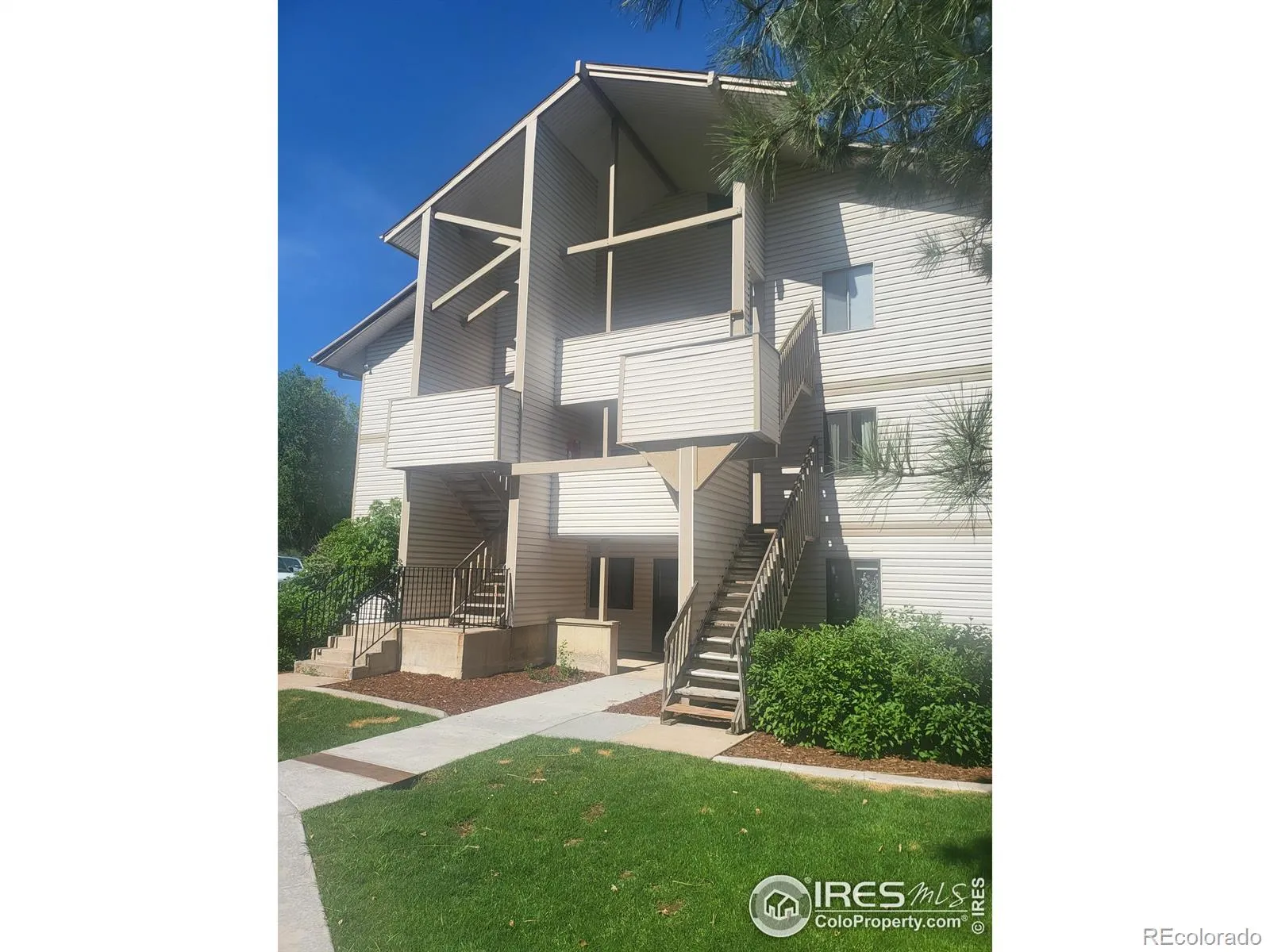 Heatheridge Lakes Condo