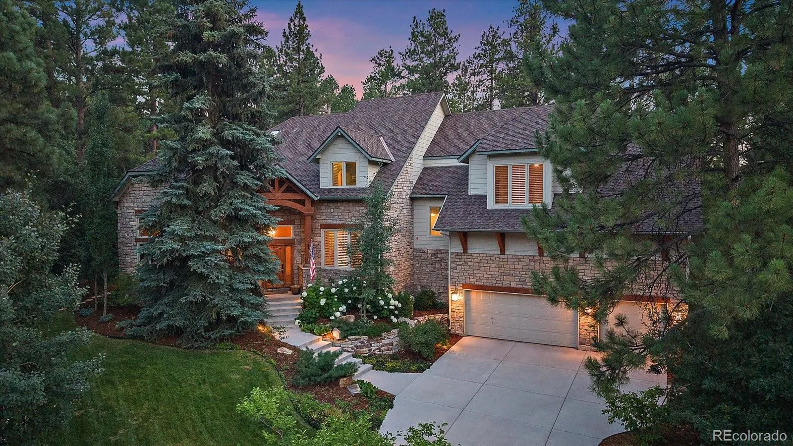 Castle Pines Village