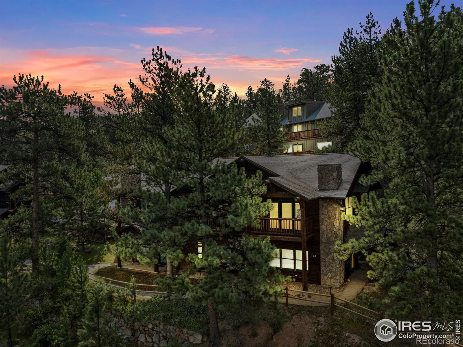 Lodges At Black Canyon Inn Condominiums