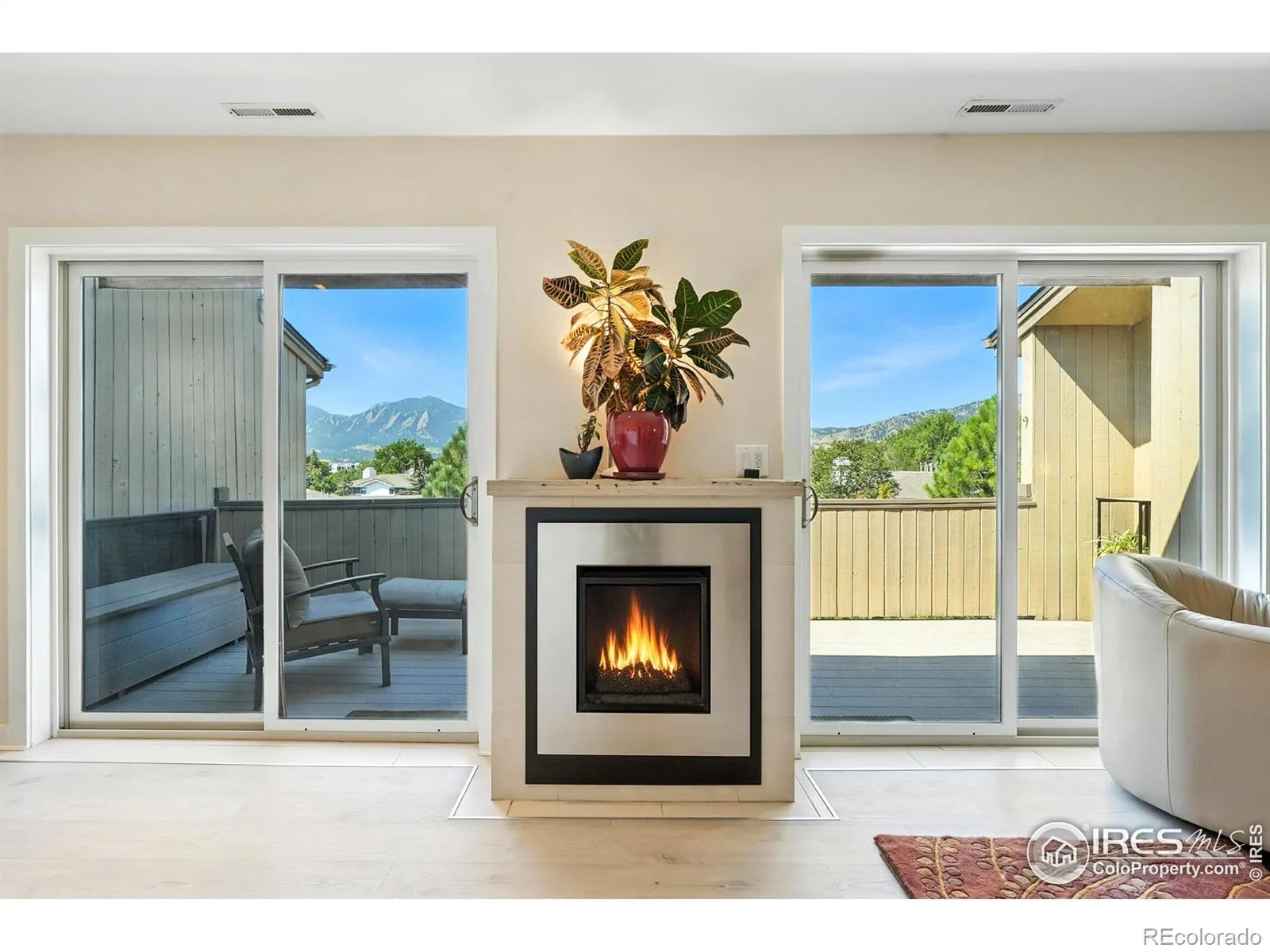 Kalmia Court Condos 1st Amd