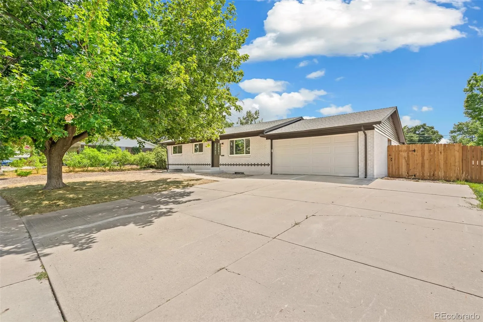 Aurora Hills 3rd flg