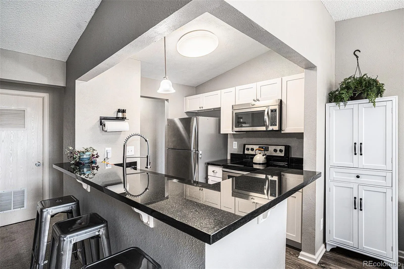Wood Creek Condos Flg # 7 Ph VI Bldg 4