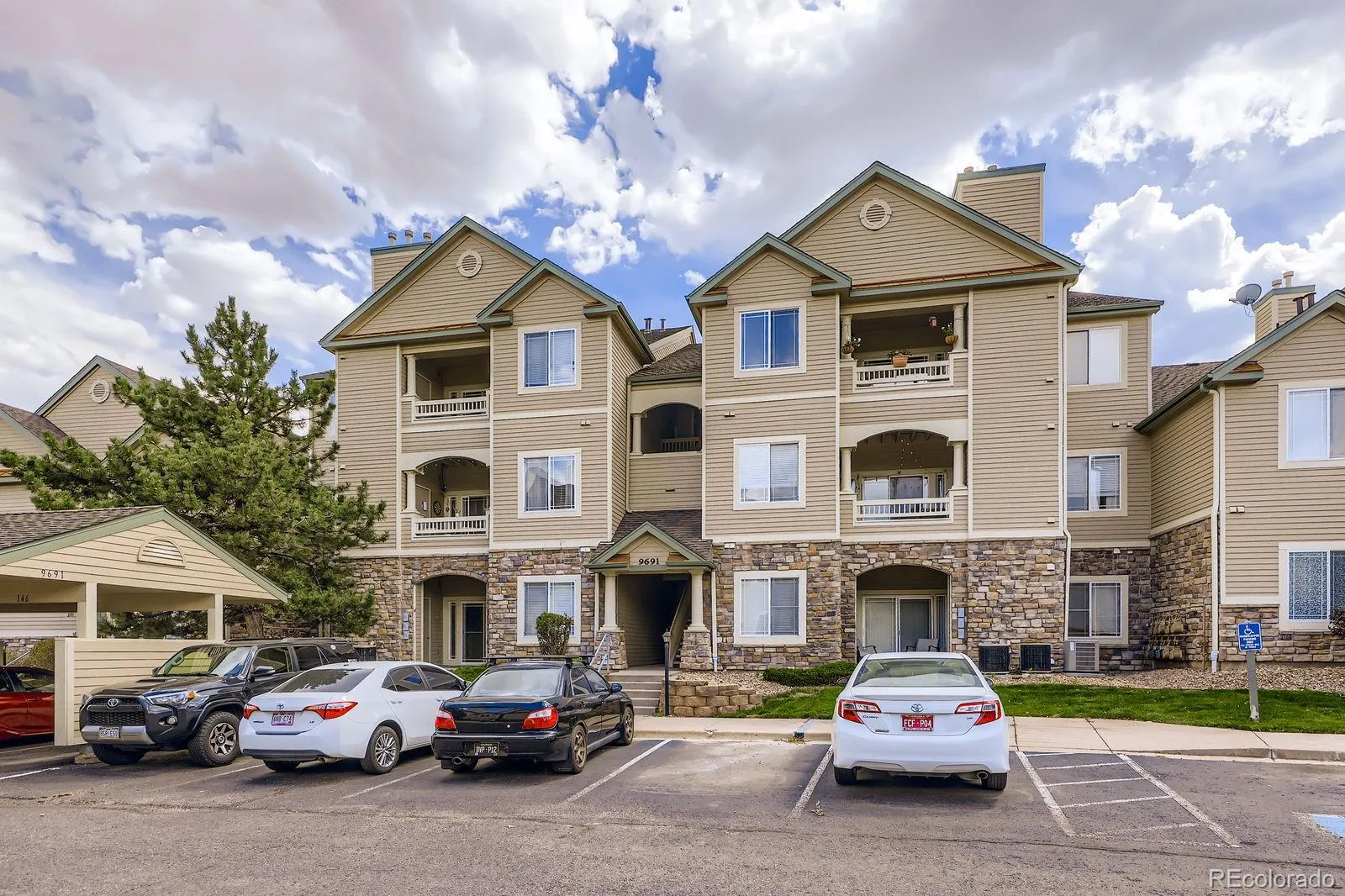 Deer Creek 1 Condos