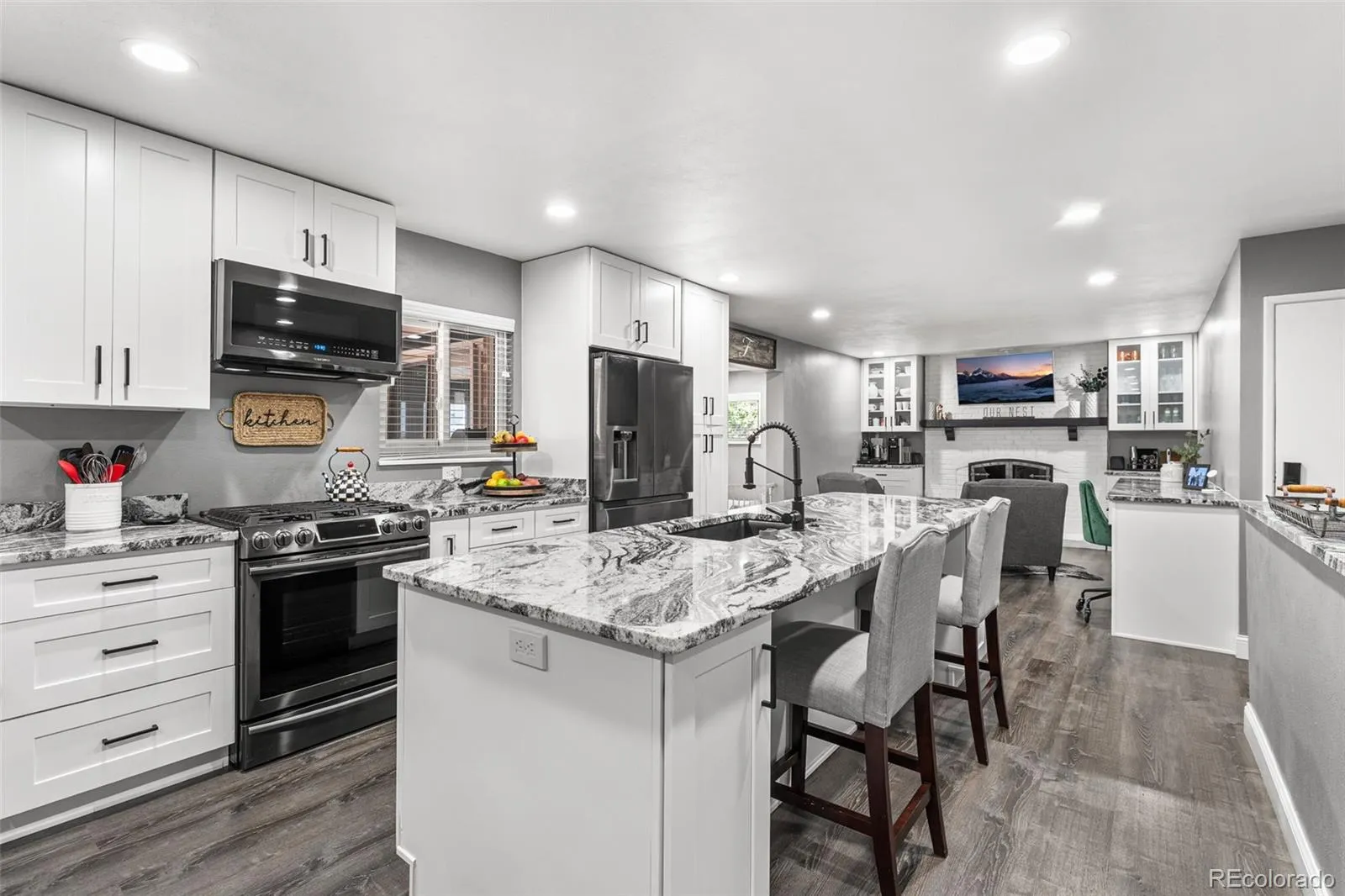 Hutchinsons Green Mountain Village Flg #35