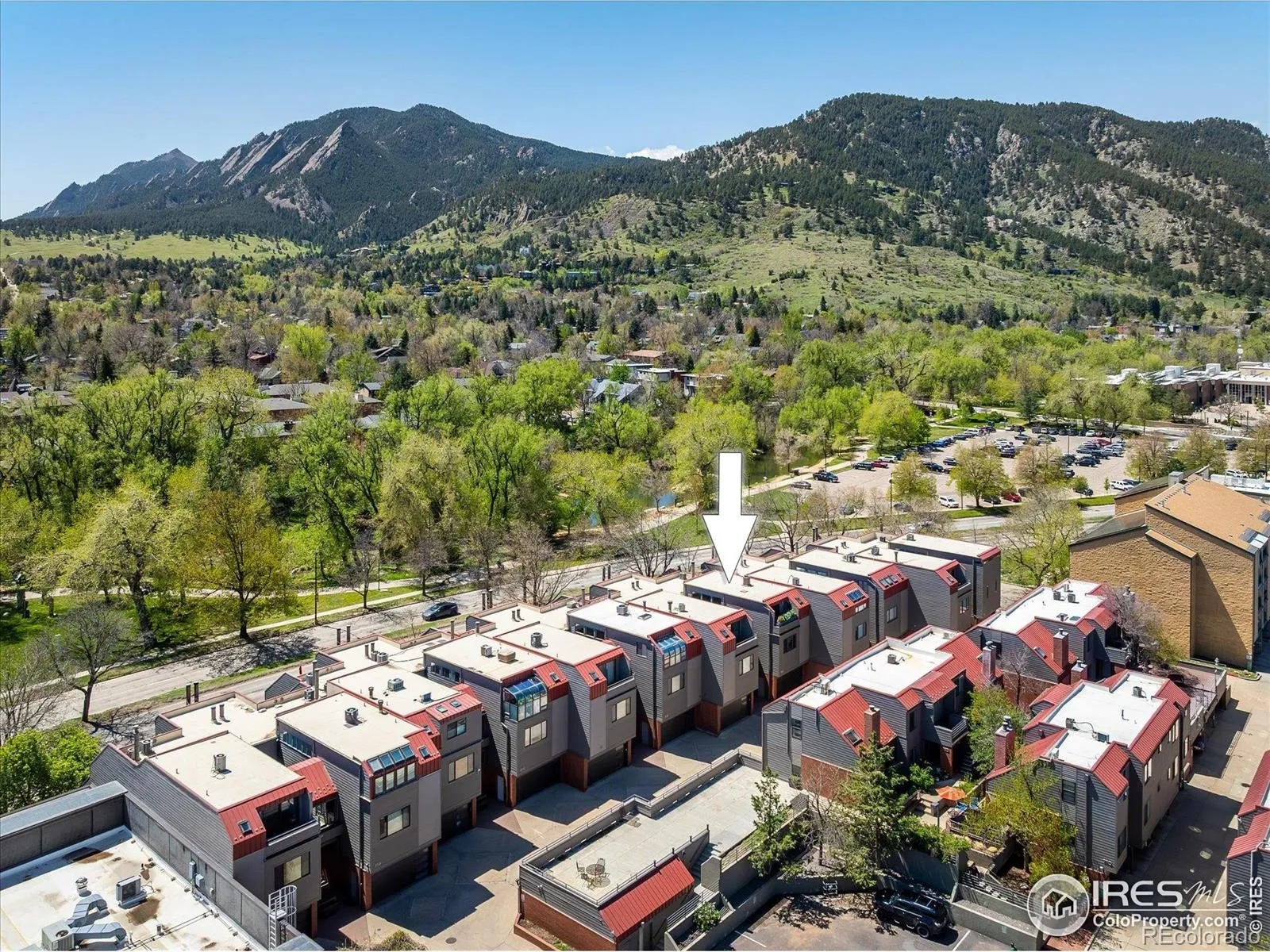 Canyon Center Condos Ph III
