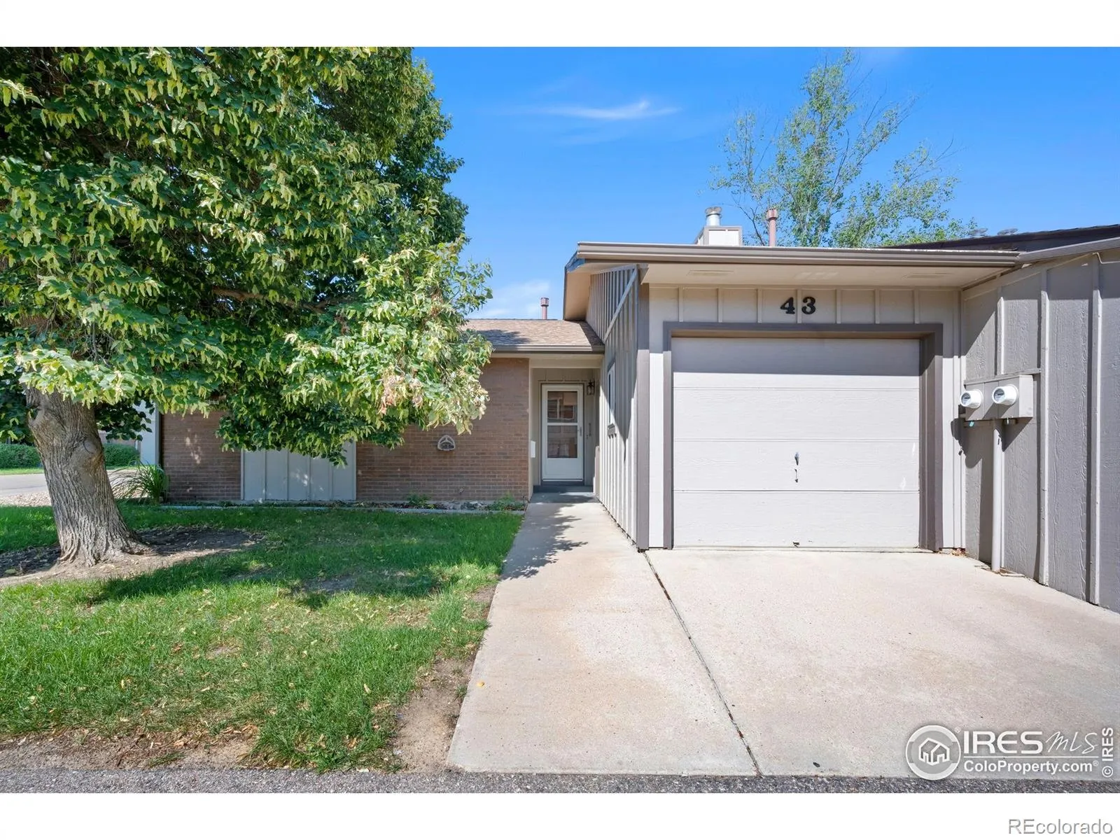 Sherwood Village Condo 9th Supp