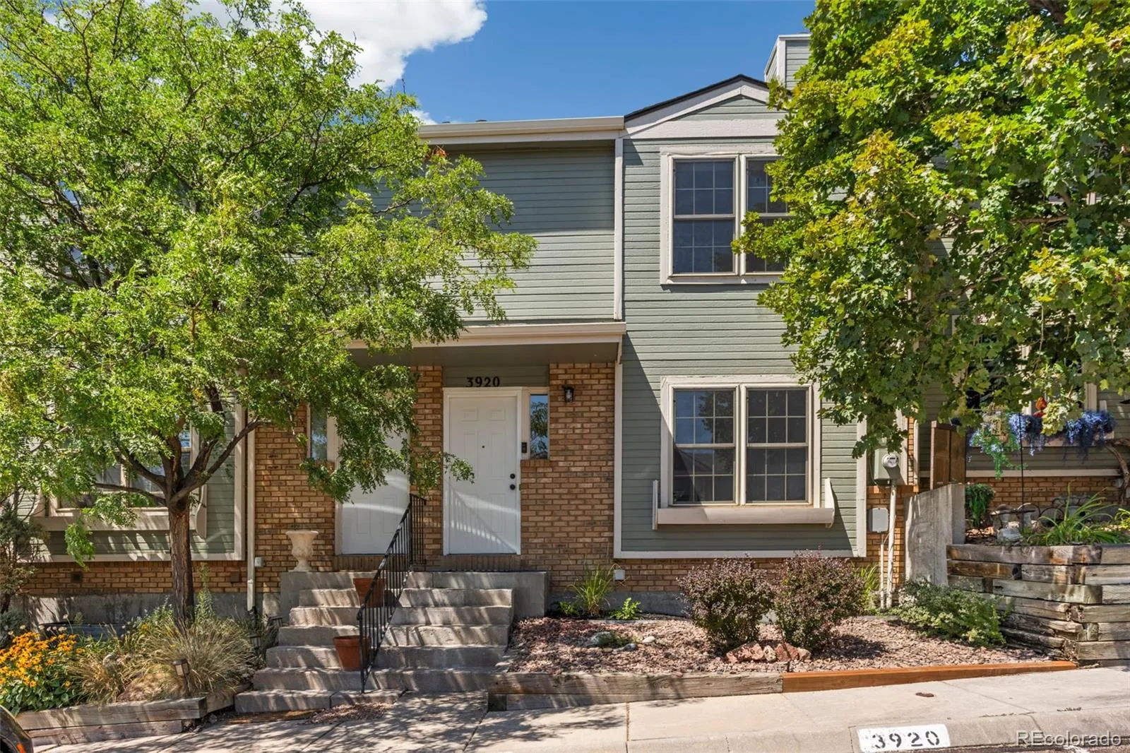 Smoke Tree Townhome Owners Association