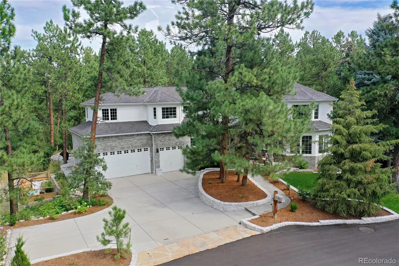 Castle Pines Village